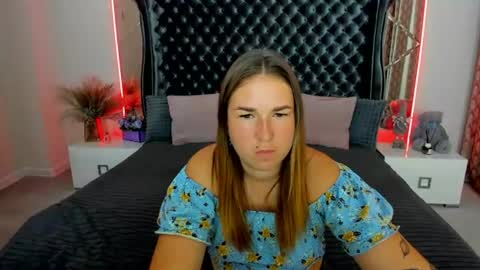 sofii_darling online show from 23, 7, 2026