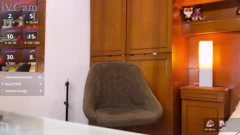 Sofa bonita  online show from 30, 12, 2024