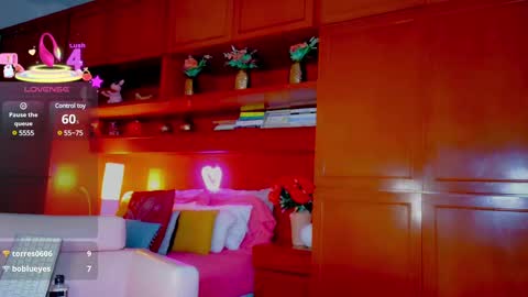 Sofa bonita  online show from 28, 2, 2025