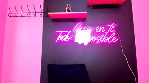 sofiifox online show from 6, 3, 2025