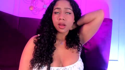 sofiifox online show from 5, 4, 2026