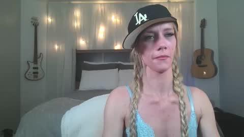 Snapshot of sofiking13 chatting on 5, 4, 2026 Sofi King online show from 5, 4, 2026