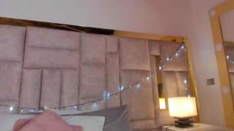 Sofia online show from 24, 1, 2025