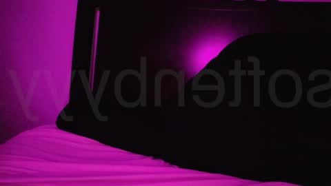 chubby enby sissy online show from 24, 3, 2026