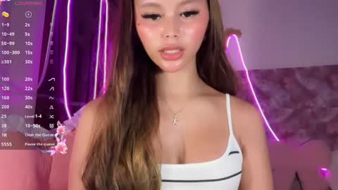 Sweet Shallaine online show from 19, 7, 2026