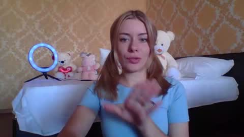 softy_aura online show from 24, 6, 2026