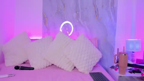   online show from 28, 3, 2026