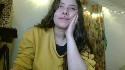 Snapshot of soka_lovers_04_ chatting on 23, 12, 2025 Sofia online show from 23, 12, 2025
