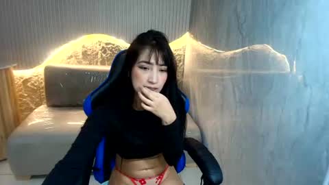 Snapshot of sol__r chatting on 10, 6, 2026 Sun online show from 10, 6, 2026