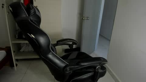 sola_enzo online show from 19, 5, 2026