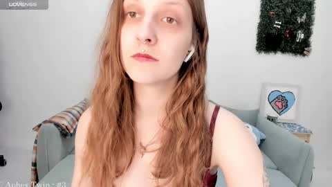 Snapshot of solaralice chatting on 9, 2, 2025 SolarAlice online show from 9, 2, 2025