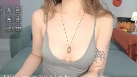 Snapshot of solaralice chatting on 1, 11, 2025 SolarAlice online show from 1, 11, 2025