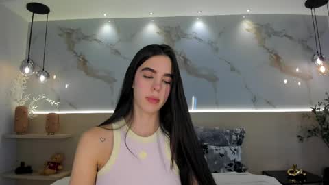 Snapshot of solavelar chatting on 6, 5, 2026 Sol Avelar online show from 6, 5, 2026