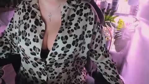 Gaby Solis online show from 24, 7, 2026