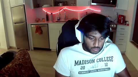 solo online show from 9, 1, 2025