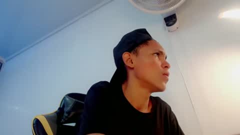 ESTEBAN online show from 22, 7, 2026