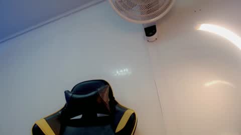 ESTEBAN online show from 24, 7, 2026