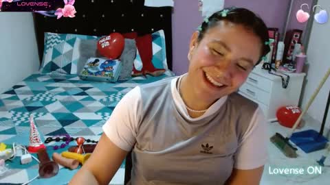 sonialatin69 online show from 21, 2, 2025