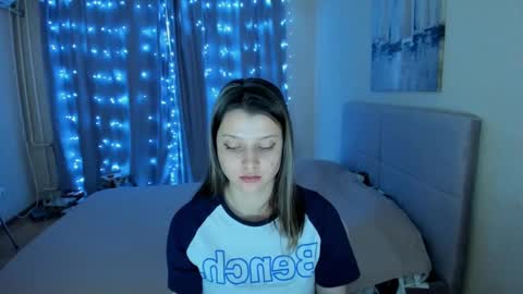 Snapshot of soninex chatting on 5, 2, 2025 SoniNex online show from 5, 2, 2025