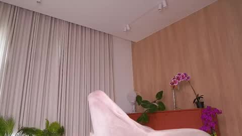 Snapshot of sonya_kelsey chatting on 9, 6, 2026 Sofia online show from 9, 6, 2026