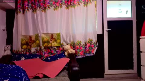Snapshot of sonya_wet_ chatting on 18, 5, 2026 Sonya online show from 18, 5, 2026