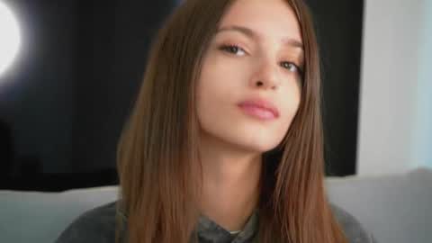 Snapshot of sonyaericsson chatting on 15, 9, 2025 Eva 3 online show from 15, 9, 2025