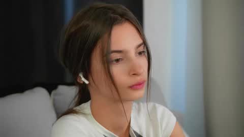 Snapshot of sonyaericsson chatting on 26, 9, 2025 Eva 3 online show from 26, 9, 2025