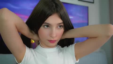 Snapshot of sonyaericsson chatting on 19, 11, 2025 Eva 3 online show from 19, 11, 2025