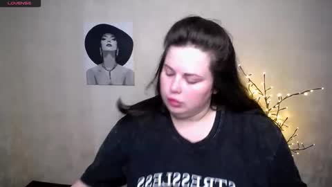 sophia__olsen online show from 10, 9, 2025