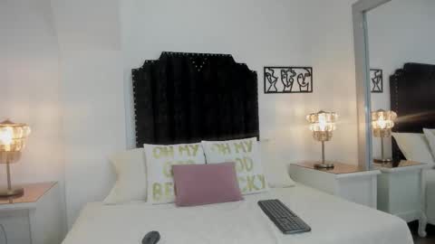 sophia boods online show from 11, 3, 2026