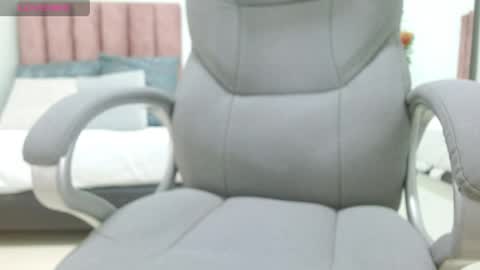 Sophia  online show from 18, 4, 2026