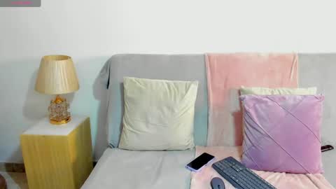 sophia CM online show from 4, 6, 2026