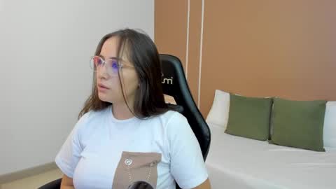 S O P H I A online show from 26, 9, 2025