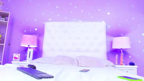 Snapshot of sophia_models chatting on 5, 12, 2024 Sophia online show from 5, 12, 2024