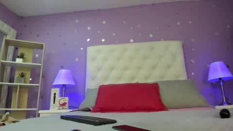 Snapshot of sophia_models chatting on 8, 9, 2025 Sophia online show from 8, 9, 2025