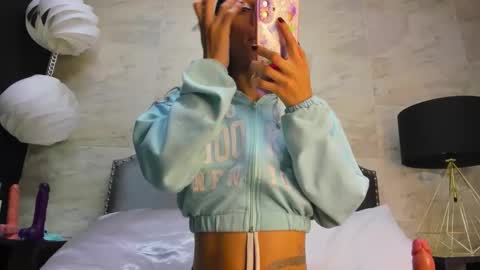 Sophia  online show from 29, 4, 2026