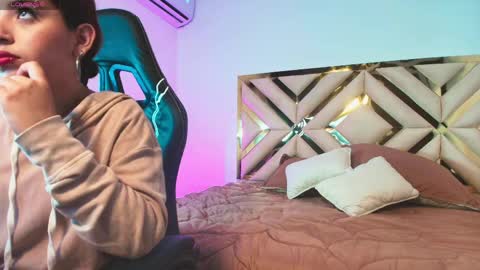 Snapshot of sophia_velvett chatting on 14, 4, 2026 sophia_velvett online show from 14, 4, 2026