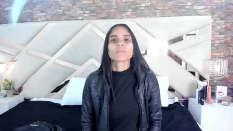 Sophia Paris online show from 13, 9, 2025