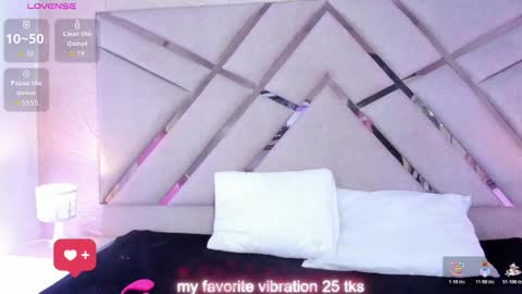 Sophia Paris online show from 25, 3, 2026