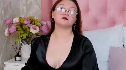 SophiaBelle online show from 22, 7, 2026
