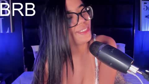 Sophie Hill  online show from 26, 11, 2025