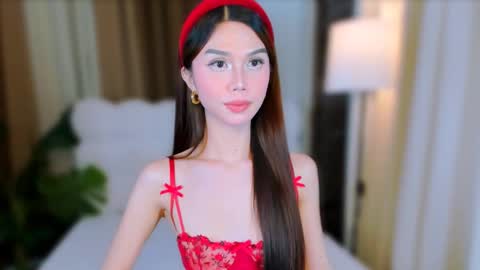 sophiaarmani online show from 10, 3, 2025