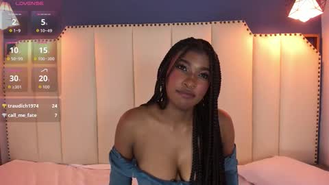 Snapshot of sophiabloss chatting on 11, 10, 2025 Sophie online show from 11, 10, 2025