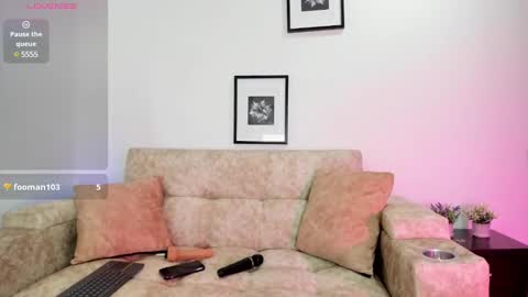 sophiacolemann online show from 25, 1, 2025