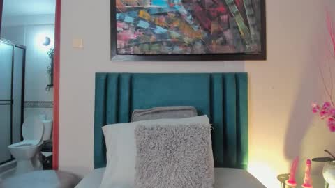 Snapshot of sophiacolliins chatting on 13, 9, 2025 sophiacolliins online show from 13, 9, 2025