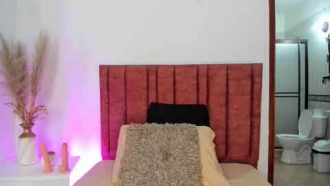 Snapshot of sophiacolliins chatting on 20, 9, 2025 sophiacolliins online show from 20, 9, 2025