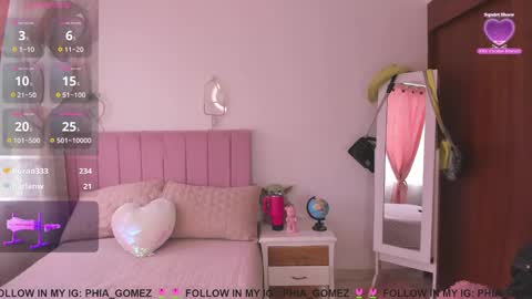 Snapshot of sophiaparker_ chatting on 6, 2, 2025 online show from 6, 2, 2025