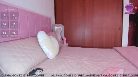Snapshot of sophiaparker_ chatting on 26, 9, 2025 online show from 26, 9, 2025