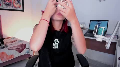 Snapshot of sophie_dolly_ chatting on 3, 4, 2026 sophie doll online show from 3, 4, 2026