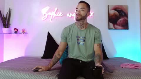 Snapshot of sophie_foxx chatting on 3, 6, 2026 SOPHIE - FOXX online show from 3, 6, 2026